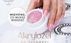 Różowy akrylożel do paznokci w słoiczku, obok dłoni z idealnym manicure. Wszystko, co musisz wiedzieć o akrylożelu.