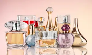 Perfum EDP co to znaczy? Poznaj tajemnice wody perfumowanej