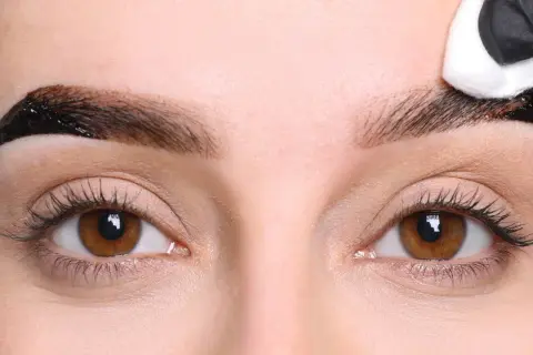 Co ile henna brwi? Poznaj idealny czas na powtórzenie zabiegu