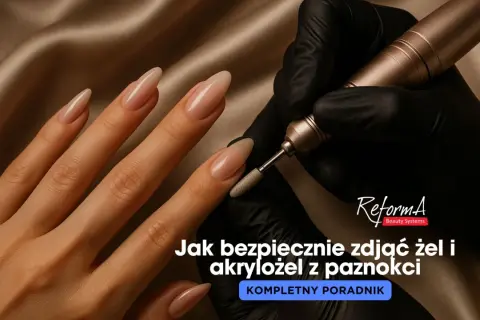 Dłoń z paznokciami żelowymi i frezarką. Poradnik: jak ściągnąć paznokcie żelowe bezpiecznie.