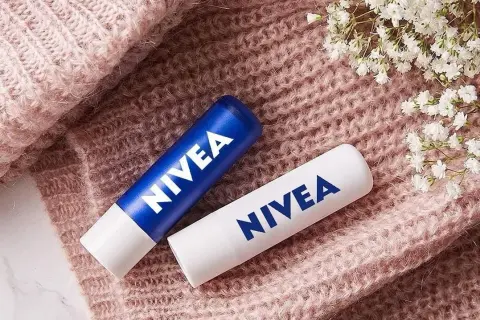 Czy krem NIVEA nadaje się na mróz? Ochrona skóry przed zimnem