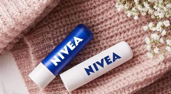 Czy krem NIVEA nadaje się na mróz? Ochrona skóry przed zimnem