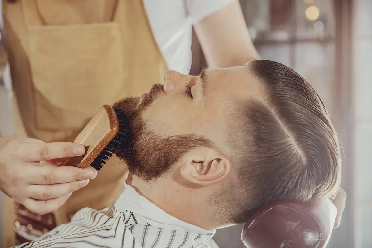 Z jakim zarostem do barbera? Osiągnij idealny wygląd bez stresu