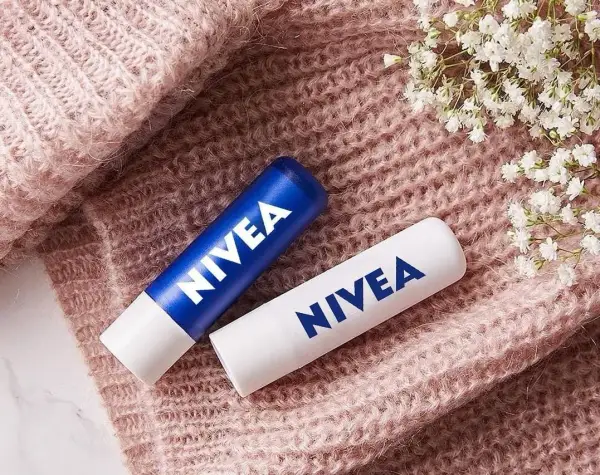 Czy krem NIVEA nadaje się na mróz? Ochrona skóry przed zimnem